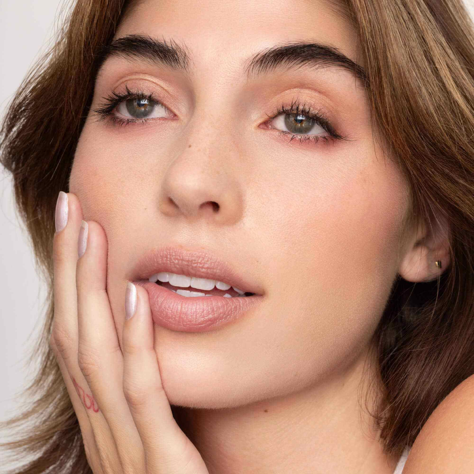 Lip Tint Charlie - Long-lasting Hydrating Color for Beautiful Lips