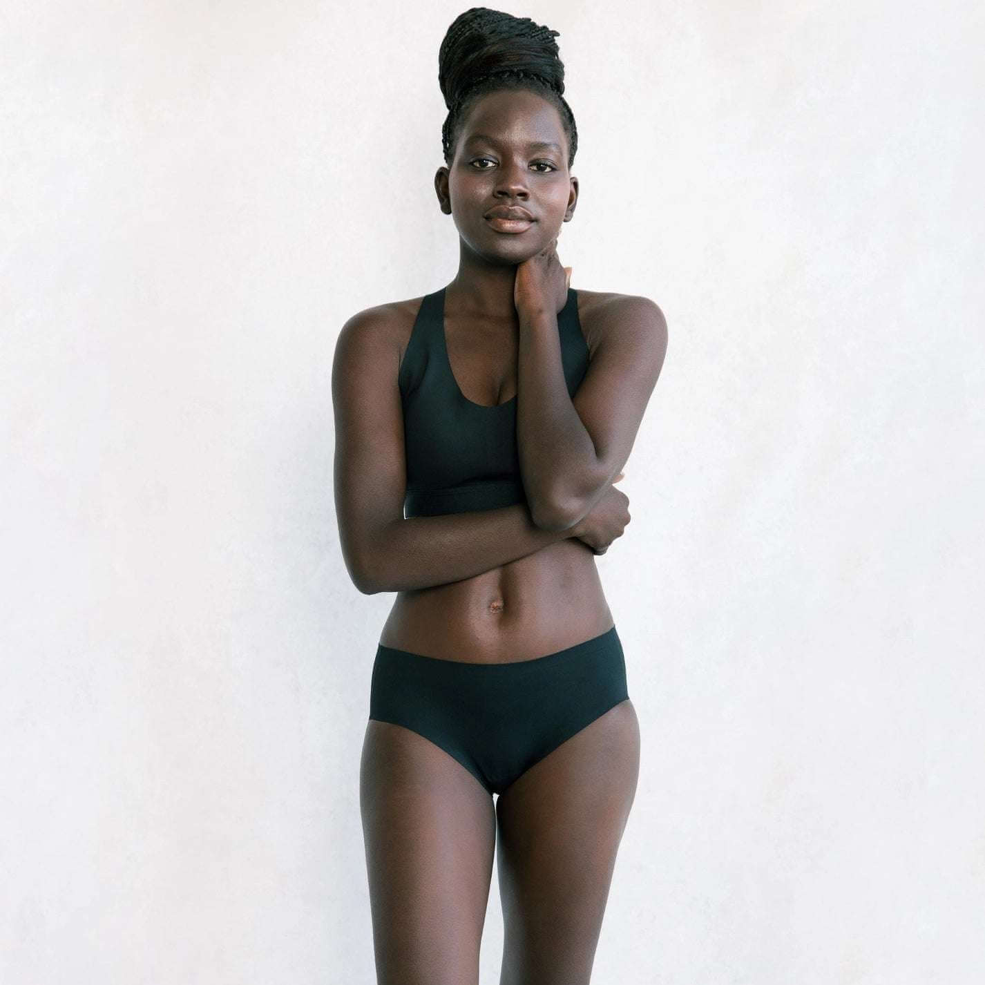 Leakproof Seamless Brief - Ultimate Leakproof Seamless Underwear for All-Day Comfort