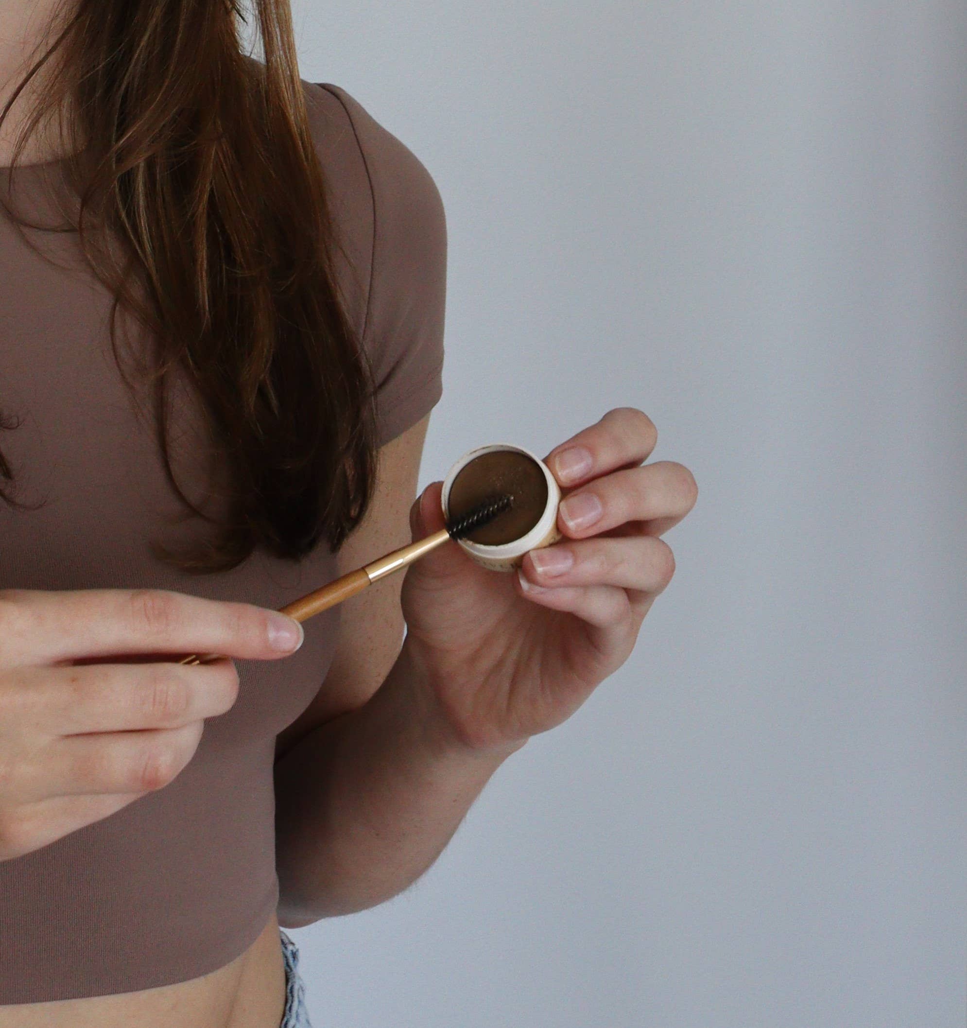 Chestnut (Medium Brown) Eyebrow Wax