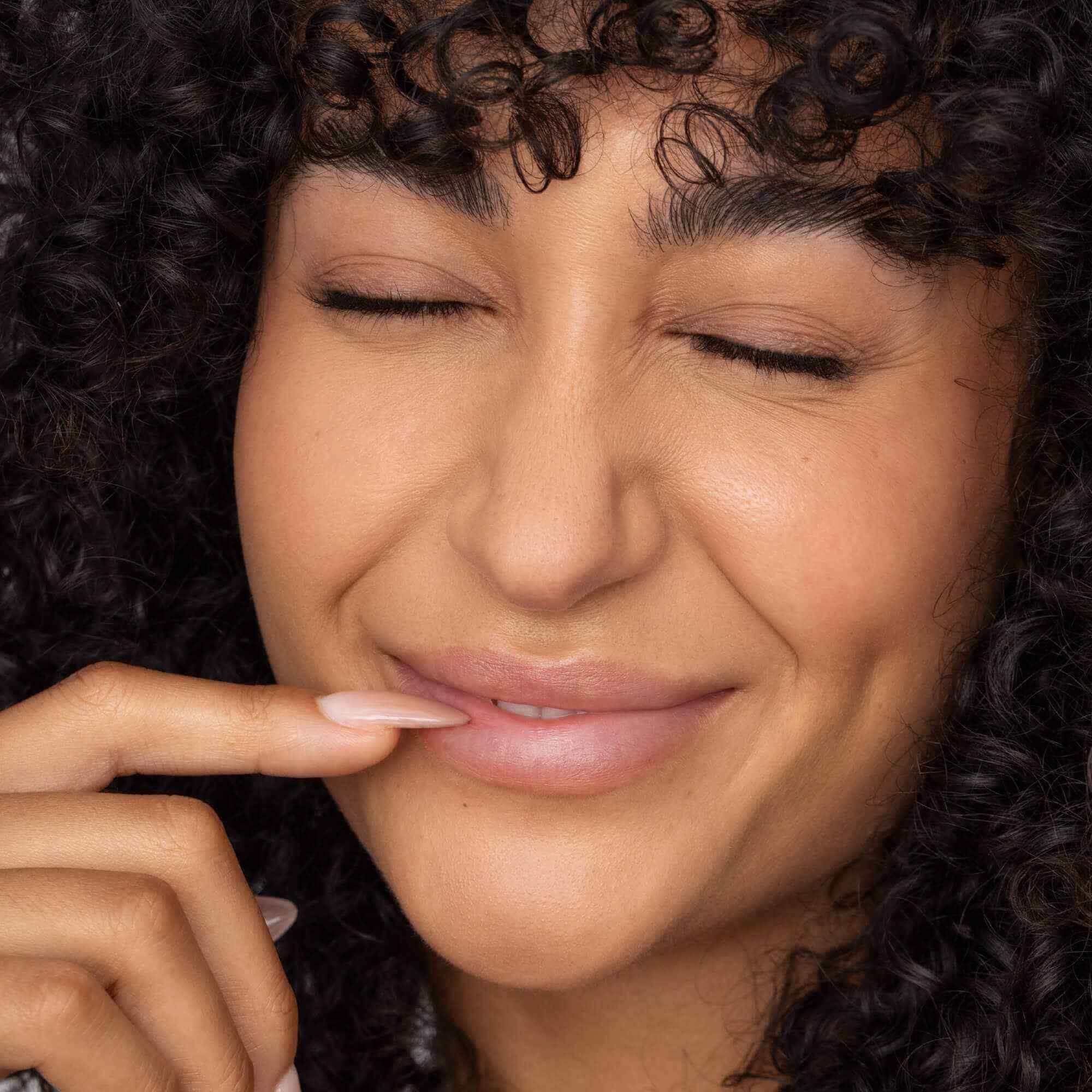Lip Tint Beverly - Long-lasting Color and Moisture for Luscious Lips   thumbnail